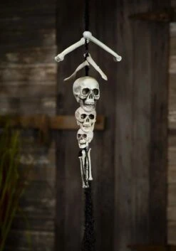 30in Skulls And Bones Hanger