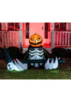 4 Foot Tall Pumpkin Reaper Inflatable Decoration 11 4 Foot Tall Pumpkin Reaper Inflatable Decoration -Halloween Decoration Store 4 foot tall pumpkin reaper inflatable decoration alt 3