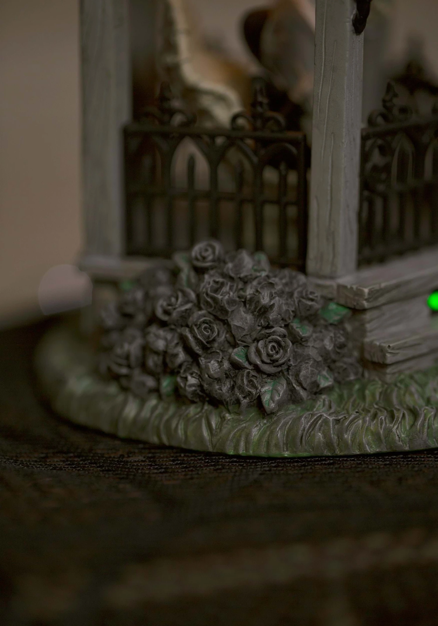 The Addams Family - The Gazebo At Moonlight By Department 56 2 The Addams Family - The Gazebo At Moonlight By Department 56 - Image 2