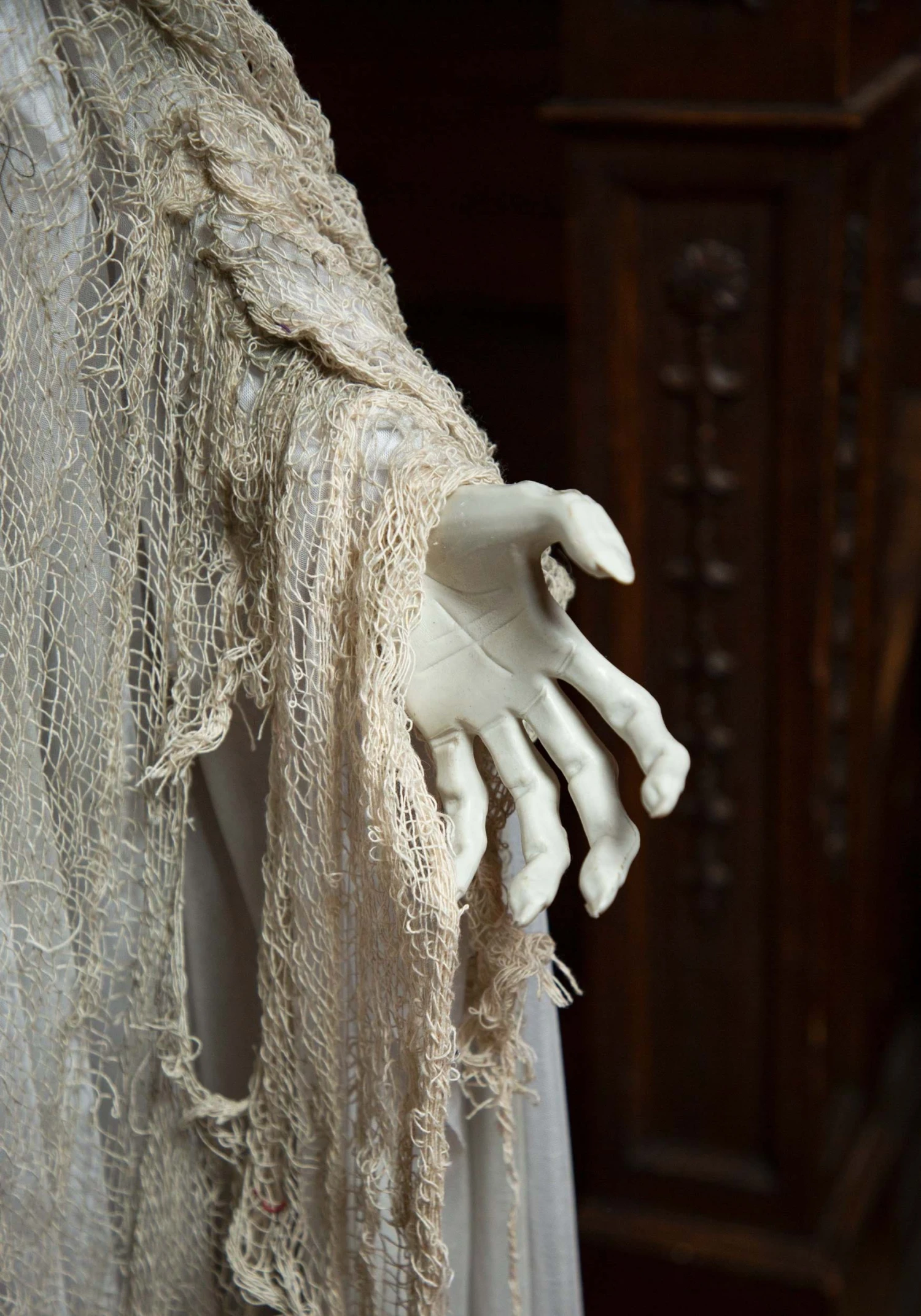 Life-Size Venetian Victoria Standing Ghost Girl Halloween Decoration 2 Life-Size Venetian Victoria Standing Ghost Girl Halloween Decoration - Image 2