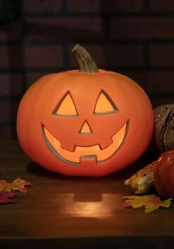 Light-Up Traditional Pumpkin Halloween Decoration