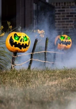 Pumpkin Fence With Green Light Halloween Decoration
