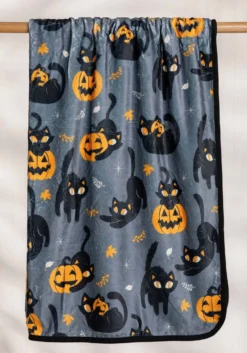 Quirky Black Kitty Comfy Throw Blanket