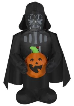 Darth Vader Star Wars Inflatable Holding Pumpkin